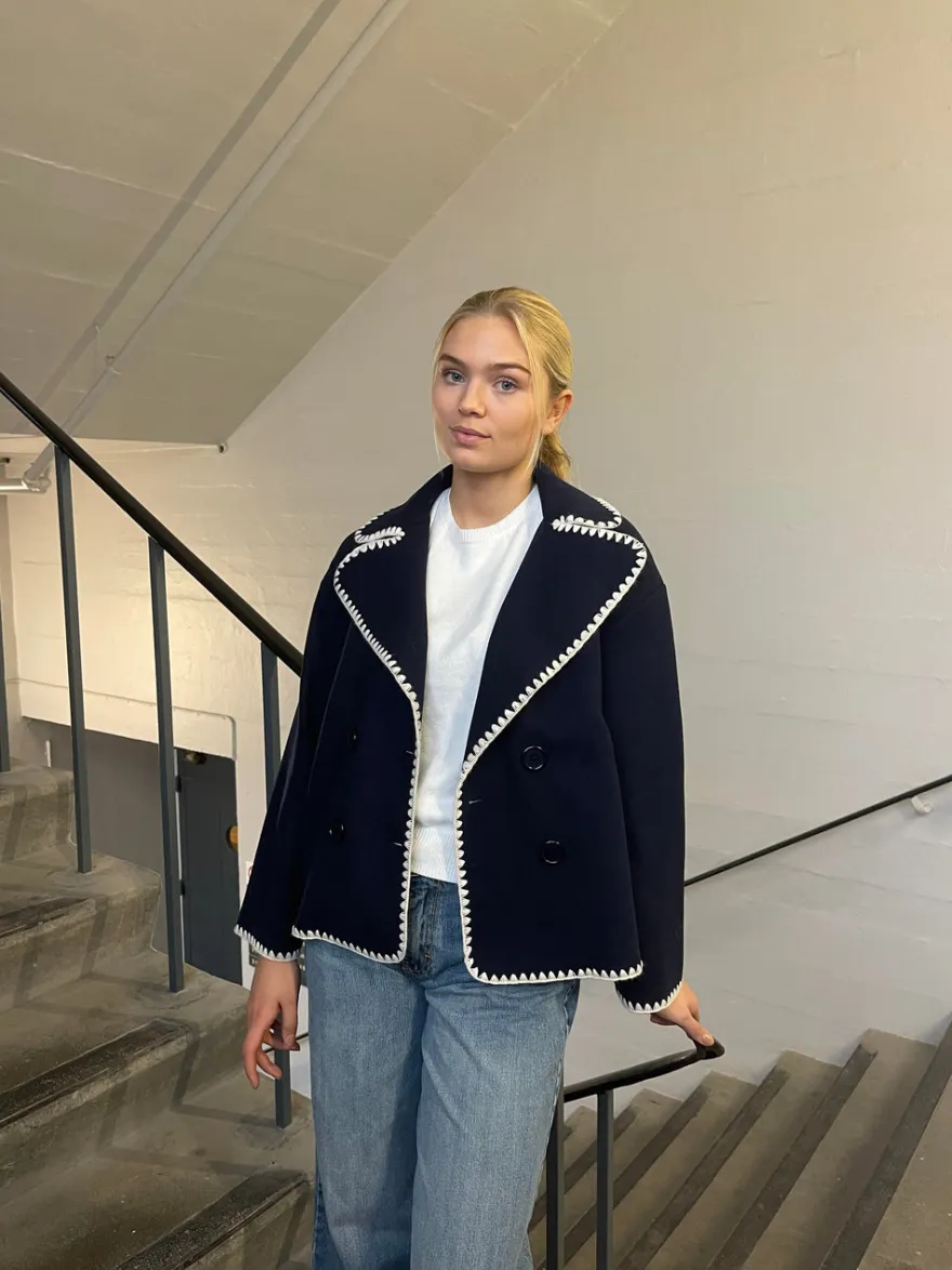 Design By Si Adele jakke med stitchings - Navy Best