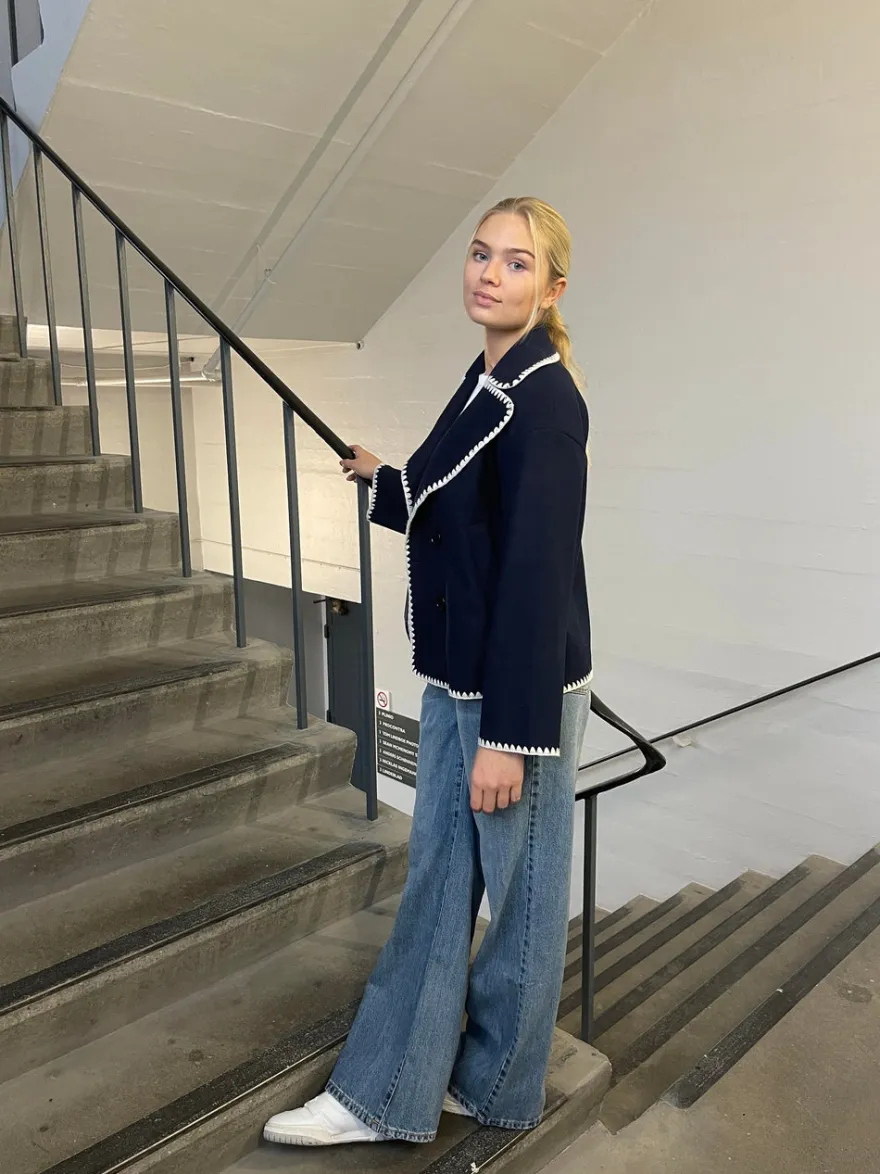 Design By Si Adele jakke med stitchings - Navy Best