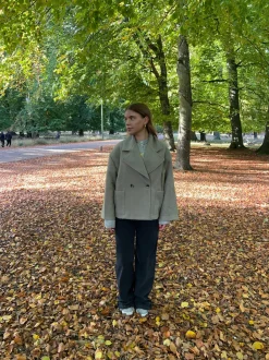 Design By Si Adriana frakke - Sage grøn Best