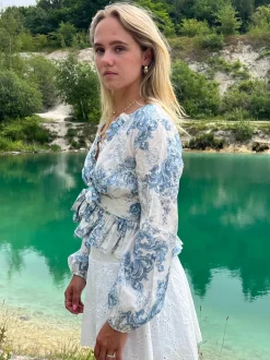 Design By Si Agathe bluse - hvid/blå Clearance