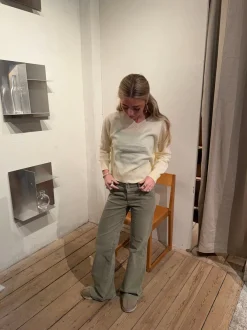 Design By Si Aiko sweater med v-udskæring - Gul Best
