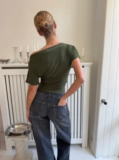 Design By Si Alaia lavtaljede jeans med lyn detalje - Grå denim Clearance