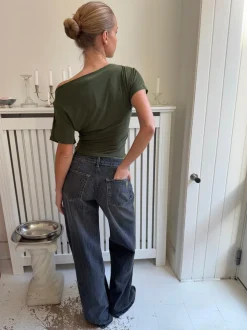 Design By Si Alaia lavtaljede jeans med lyn detalje - Grå denim Clearance