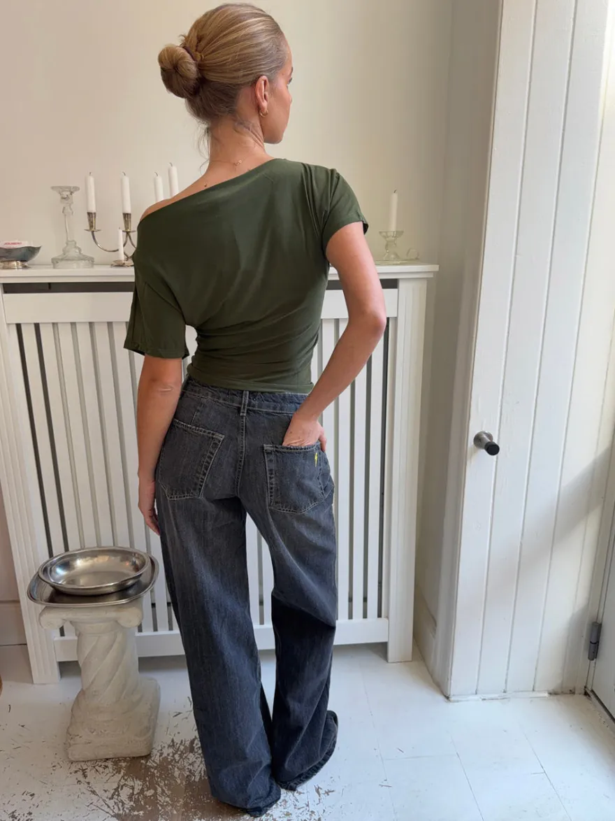 Design By Si Alaia lavtaljede jeans med lyn detalje - Grå denim Clearance