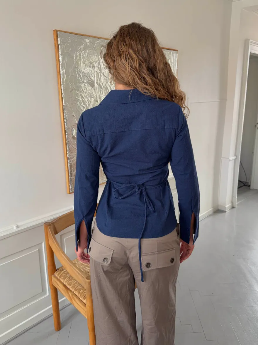 Design By Si Alberte figursyet skjorte - Navy New