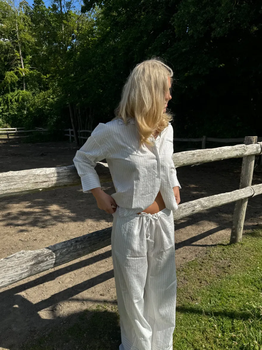 Design By Si Alina skjorte med striber - Hvid/sort Hot