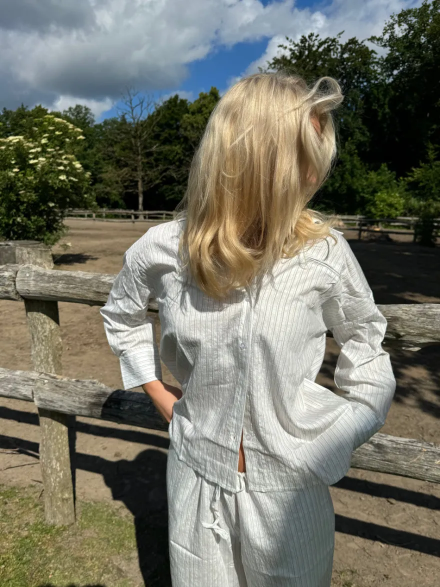 Design By Si Alina skjorte med striber - Hvid/sort Hot