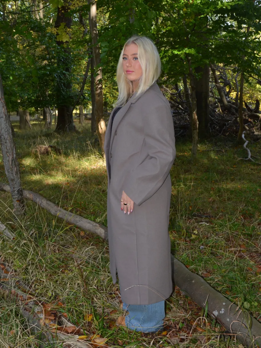 Design By Si Alva oversized frakke - Taupe Hot