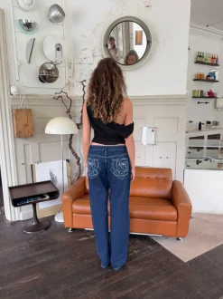 Design By Si Alvina jeans med blomsterdetalje - Mørk denim Online