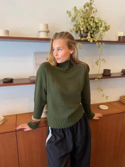 Design By Si Alyssa striktrøje med turtleneck - Grøn