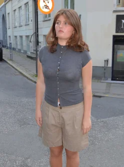 Design By Si Amaia bermudashorts med hvidt bånd - Beige Clearance