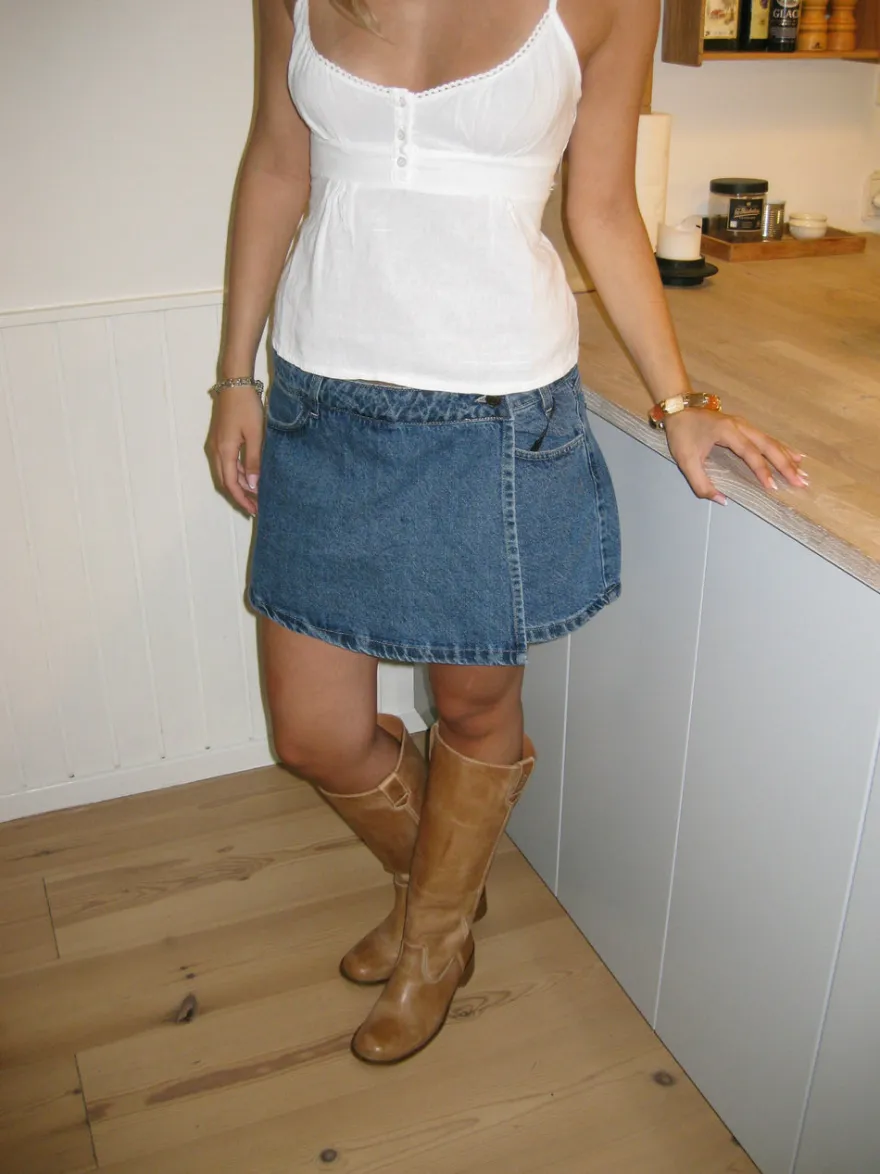 Design By Si Amilie denimskort - Blå Clearance
