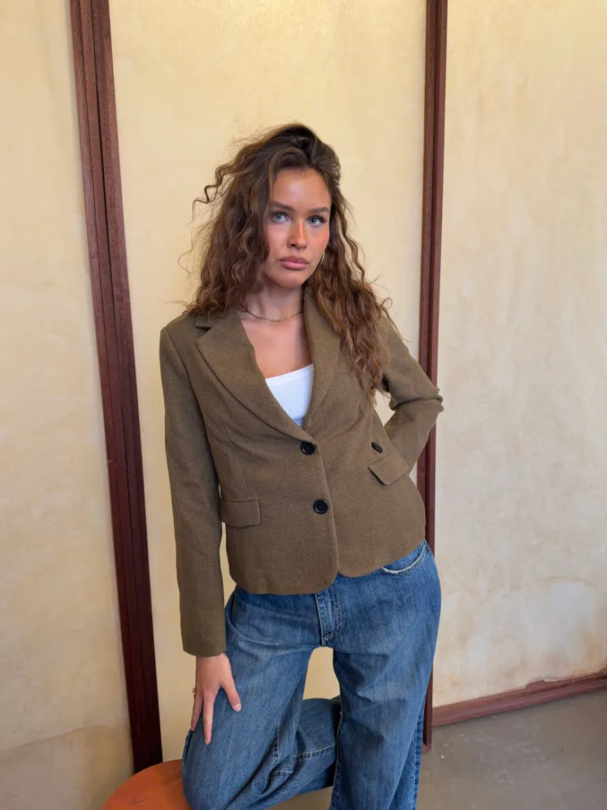 Design By Si Anahita kort blazer - Kaki Online