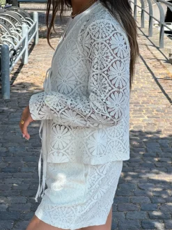 Design By Si Angelina blondebluse - Hvid Outlet