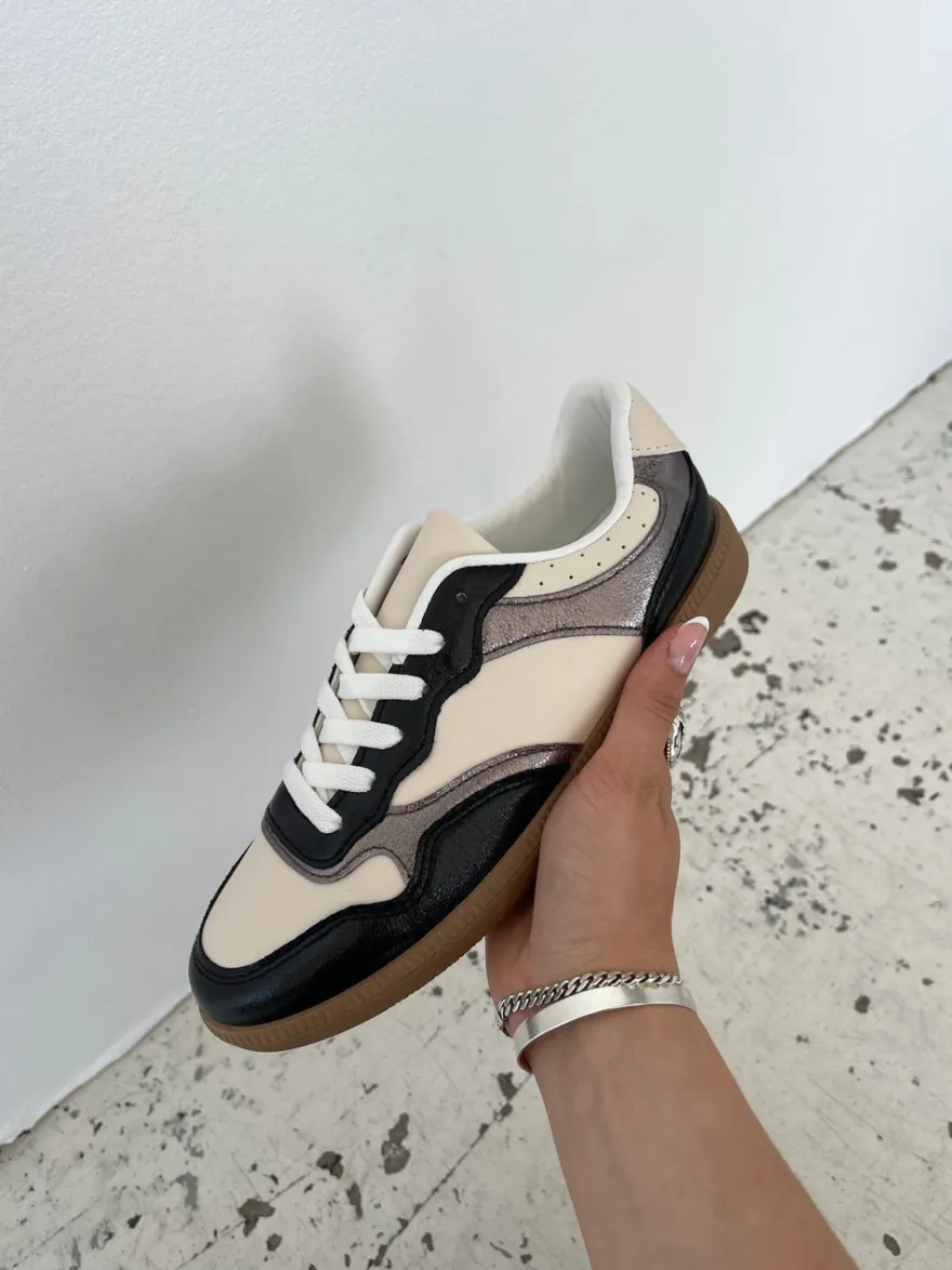 Design By Si Apia sneakers - Hvid/sølv og sort