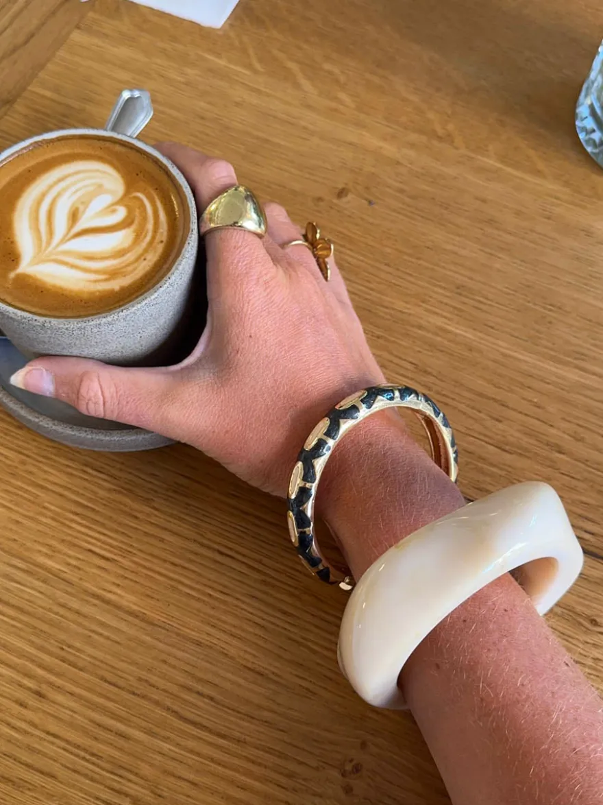 Design By Si Arna armbånd med mønster - Sort/guld Online