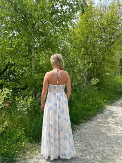 Design By Si Asti kjole med lyseblå blomster - Beige Sale