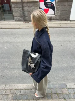 Design By Si Aurum taske i ko - Sort Online