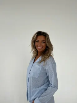 Design By Si Avana pyjamasskjorte med striber - Blå/hvid Outlet