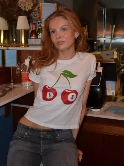 Design By Si 8-ball kirsebær baby tee- hvid New