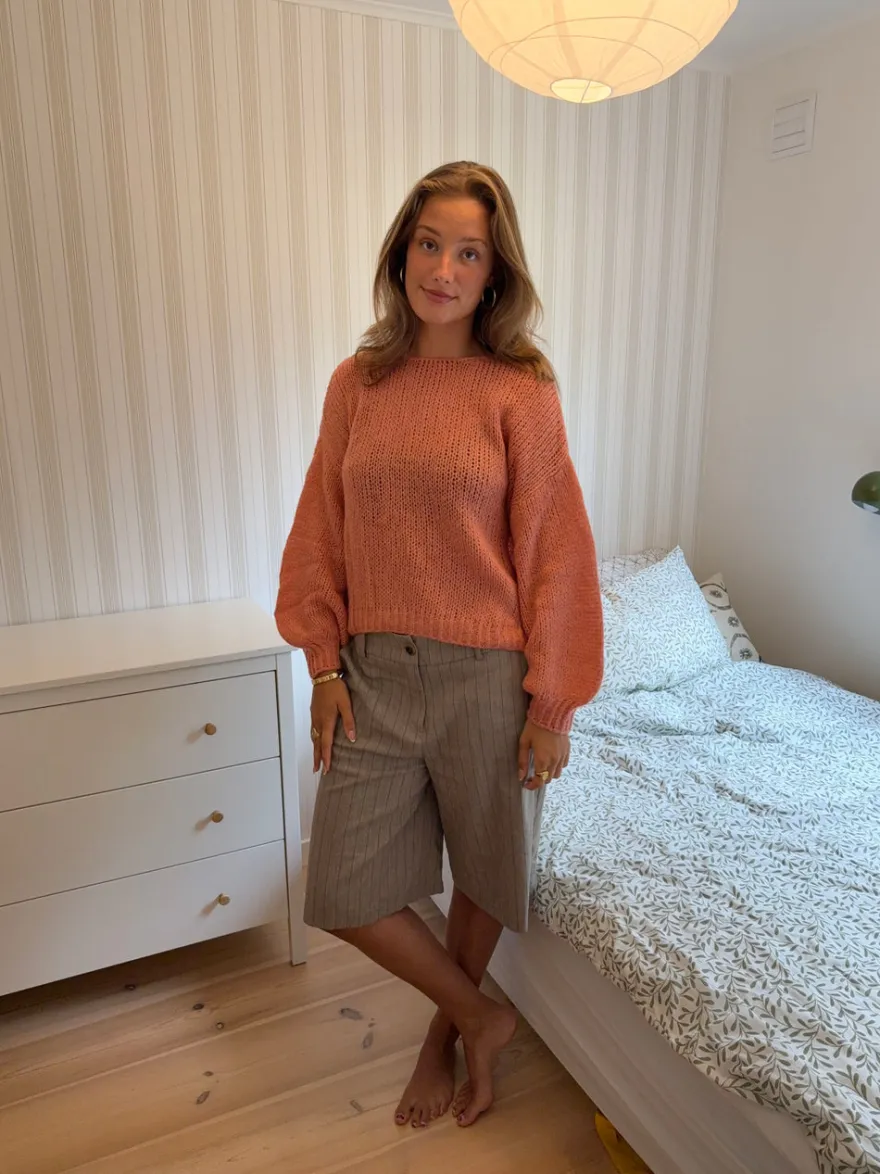 Design By Si Berna strik med bindedetaljer - Koral/lyserød Online