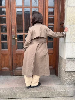 Design By Si Bitta trenchcoat - Brun