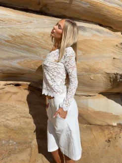Design By Si Bodil langærmet bluse med blonder - Hvid Sale