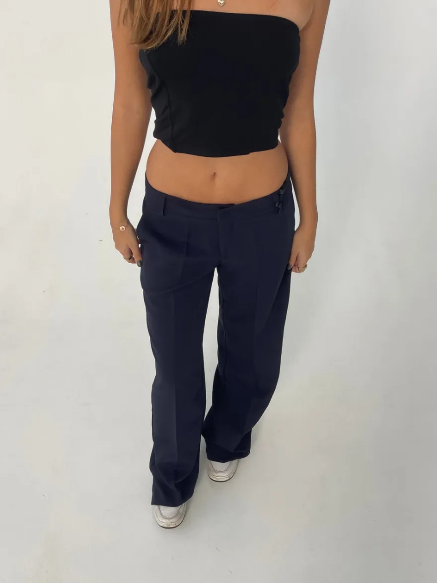Design By Si Britney lavtaljede suit bukser - navy Hot