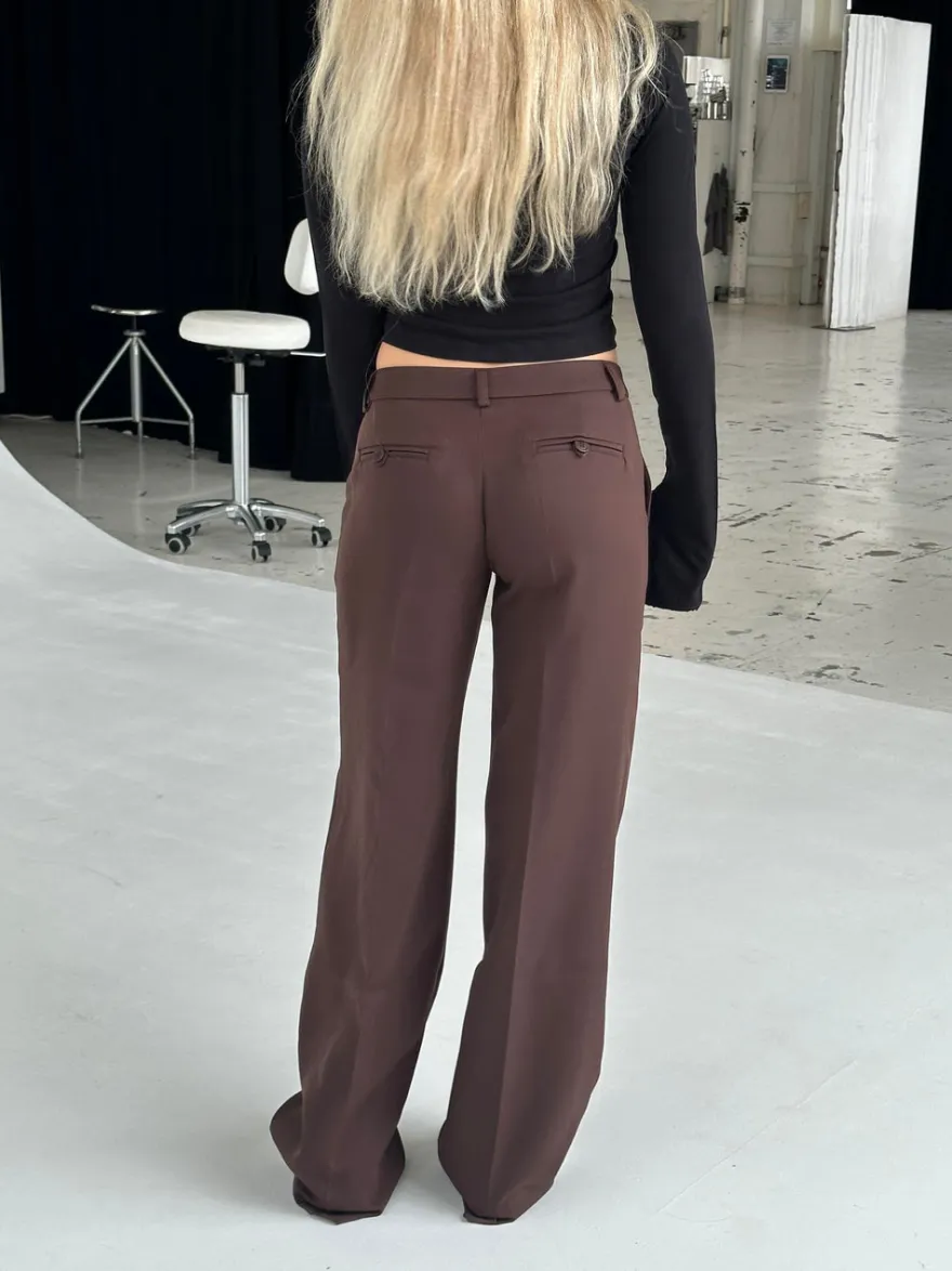 Design By Si Britney lavtaljede suit bukser - brun Clearance