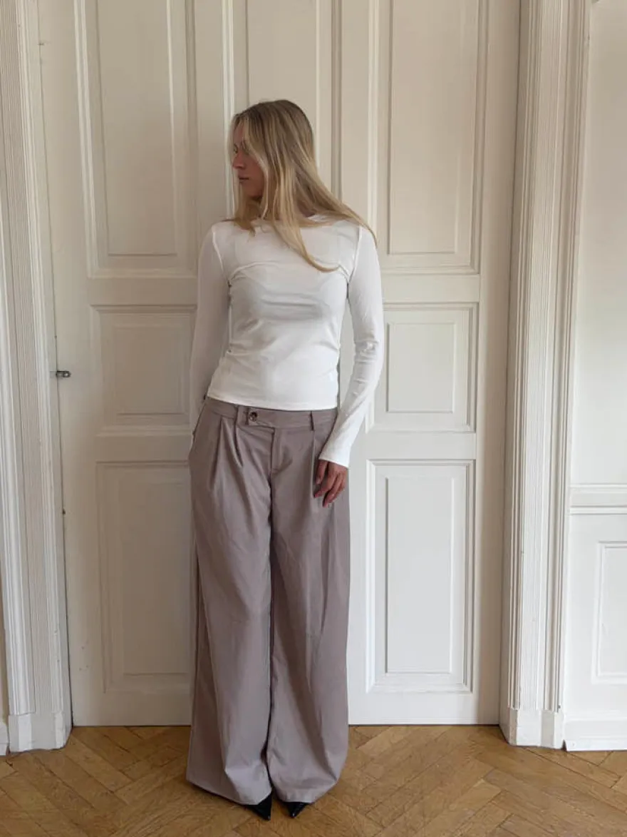 Design By Si Camilla oversized suitbukser - Beige Online