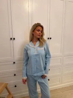 Design By Si Carol pyjamas sæt med blonder - Lyseblå Best