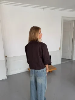 Design By Si Carolyn cropped blazer - Brun Online