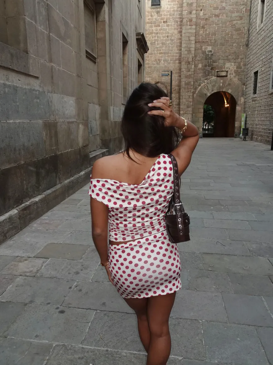 Design By Si Catalina one shoulder top med polkaprikker - Rød/hvid Best
