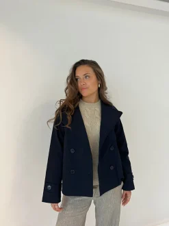Design By Si Catinka kort trenchcoat - Navy