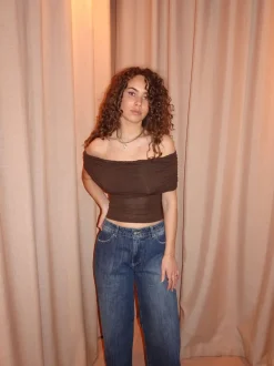 Design By Si Celora off shoulder top - Brun Clearance