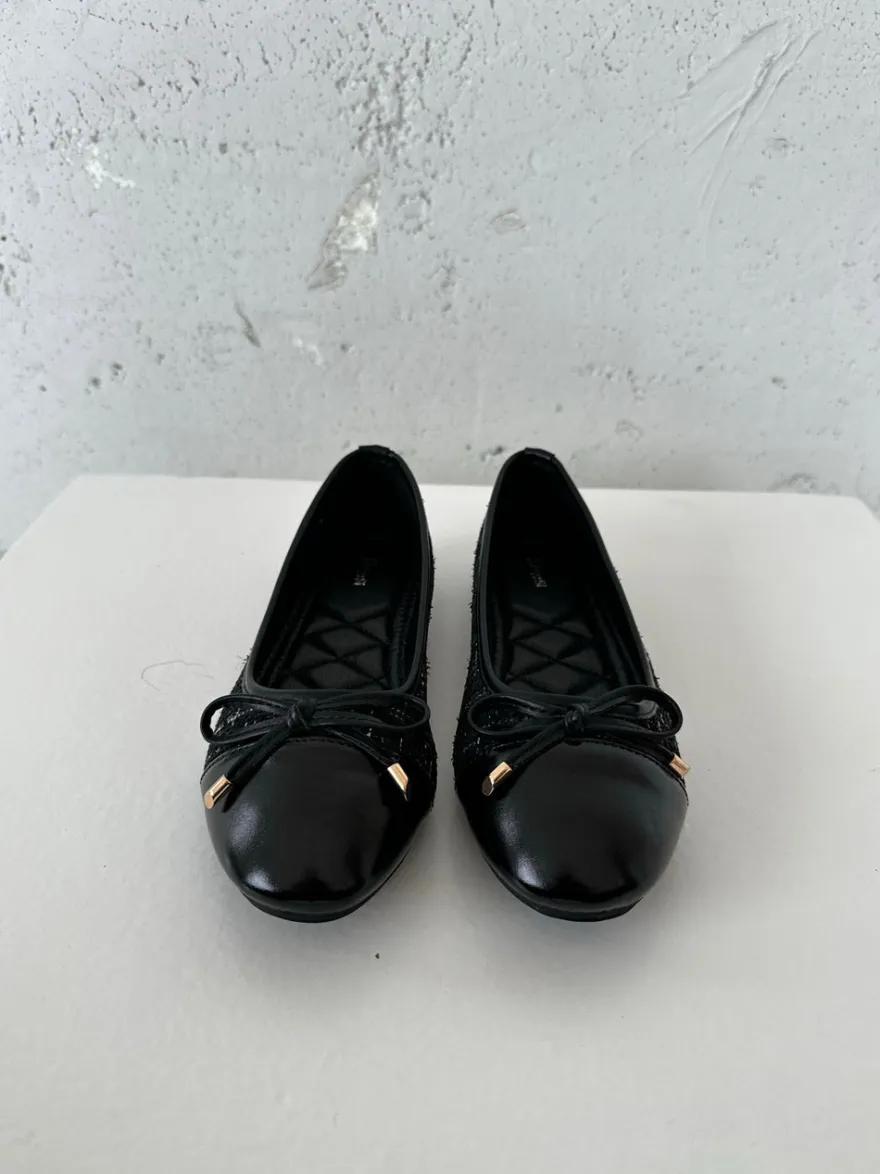 Design By Si Cetinje ballerina sko med skøjfe - Sort Hot