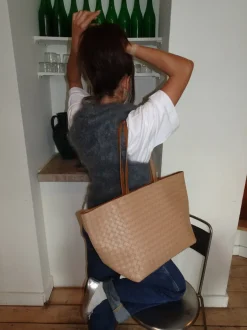 Design By Si Chili flettet taske - Beige Clearance