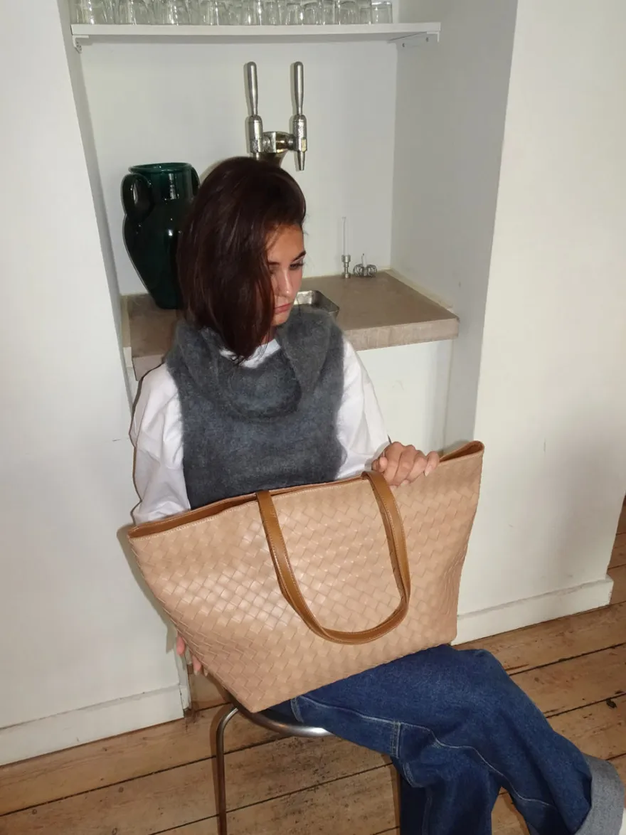 Design By Si Chili flettet taske - Beige Clearance