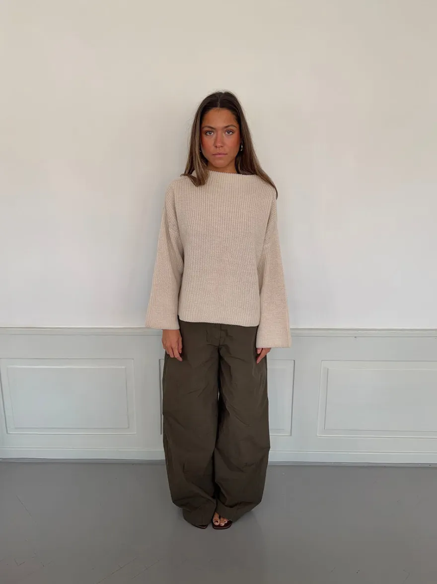 Design By Si Cholana striktrøje med åben ryg - Beige Online