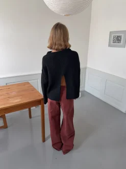 Design By Si Cholana striktrøje med åben ryg - Sort Online