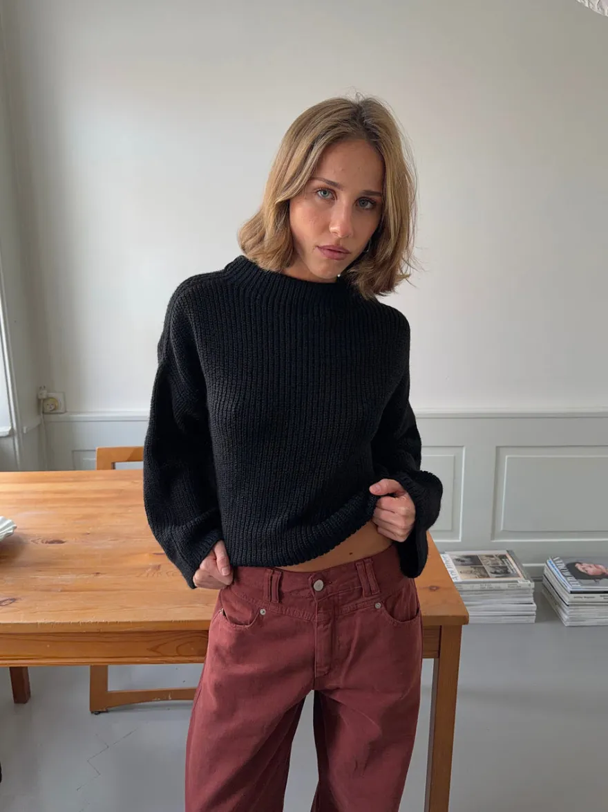 Design By Si Cholana striktrøje med åben ryg - Sort Online