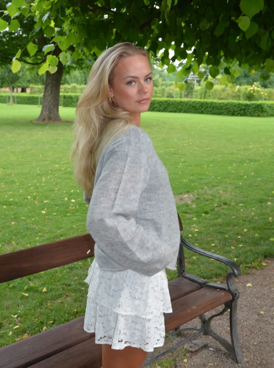 Design By Si Ciara striktrøje - Lysegrå Outlet