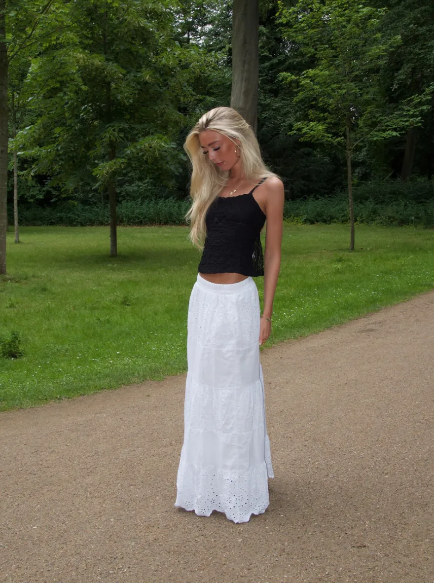 Design By Si Cleotilde lang nederdel med broderi - Hvid