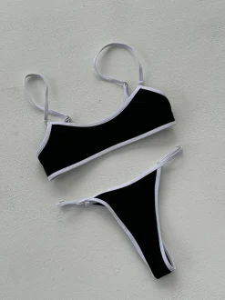 Design By Si Corinna bikini med hvide detaljer - Sort
