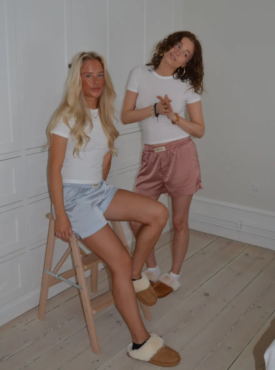 Design By Si Day dreamin' pyjamasshorts i satin - Rosa Sale