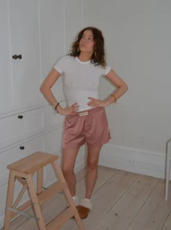 Design By Si Day dreamin' pyjamasshorts i satin - Rosa Sale