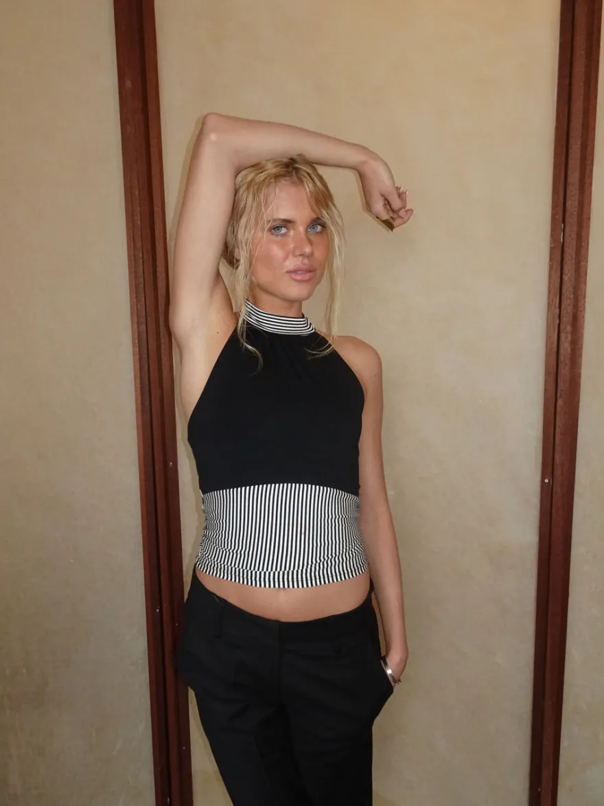 Design By Si Debby halterneck top med striber - Sort/hvid Hot