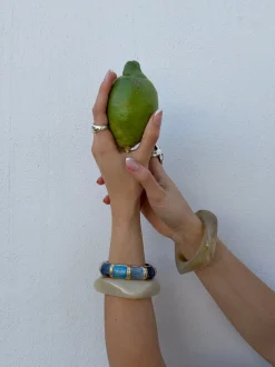 Design By Si Ebony armbånd med striber - Blå Best