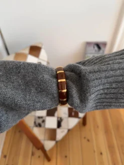 Design By Si Eivora armbånd med striber - Brun/guld Best