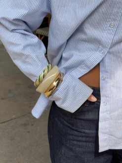 Design By Si Eivora armbånd med striber - Grøn/hvid/guld New